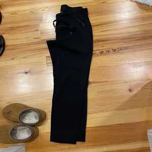 Lululemon on the fly 7/8 pants